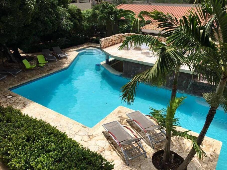 Апартаменты Caribbean Happyness Виллемстад Экстерьер фото